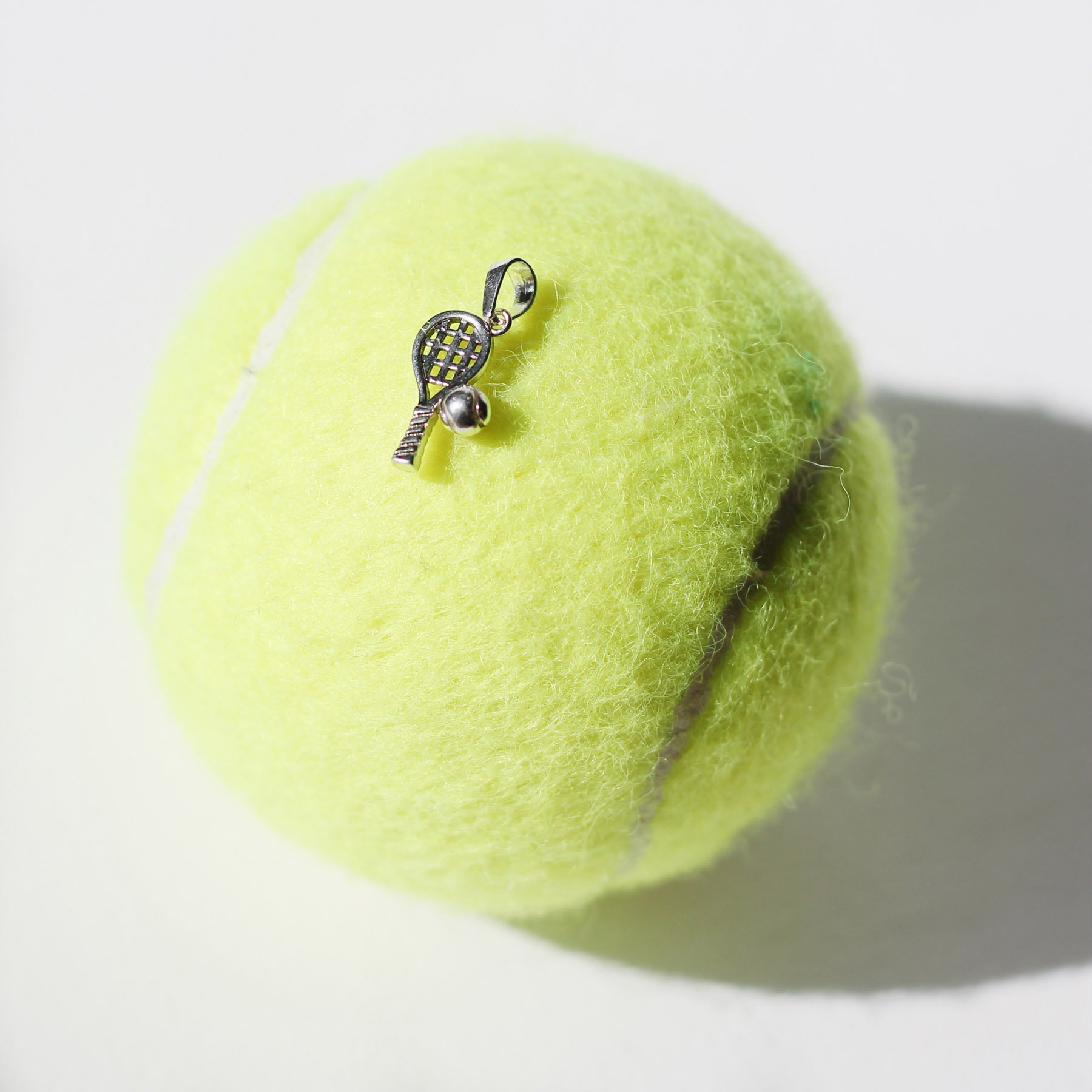 Сребърна висулка тенис ракета "Talk with your racket"